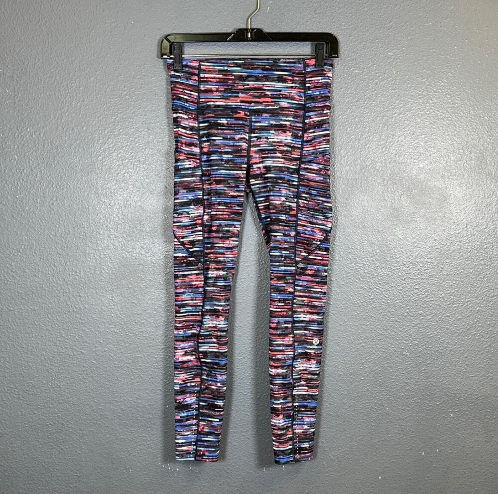 Lululemon w25 women’s multicolor Leggings sport outdoor pants shorts gym